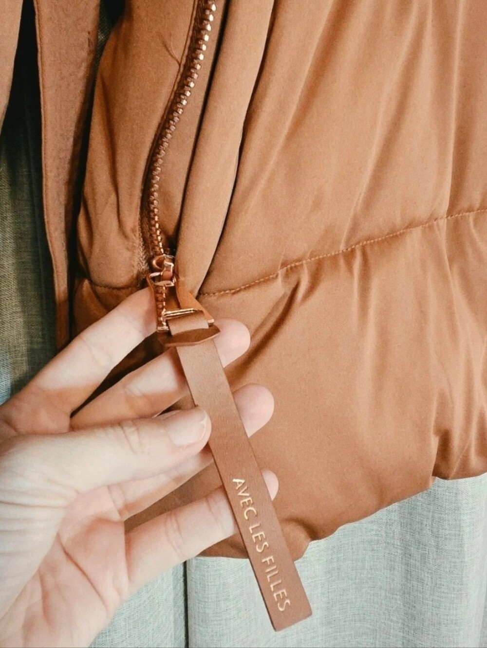 Avec Les Filles Rust-Brown Hooded Belted Puffer Jacket - Picture 7 of 8